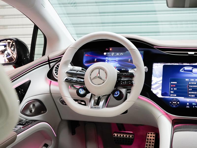 Mercedes-Benz EQS AMG, 2025 — фото 9 из 11