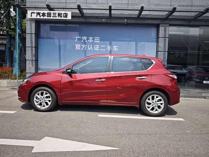 Nissan Tiida, 2022 — фото 4 из 9
