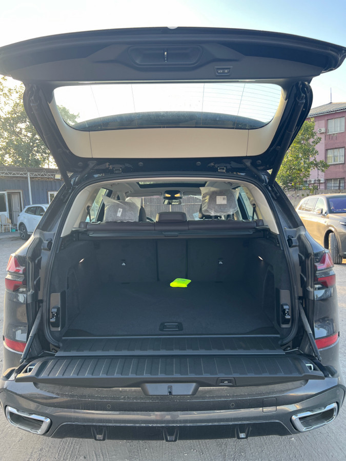BMW X5, 2025 — фото 7 из 7