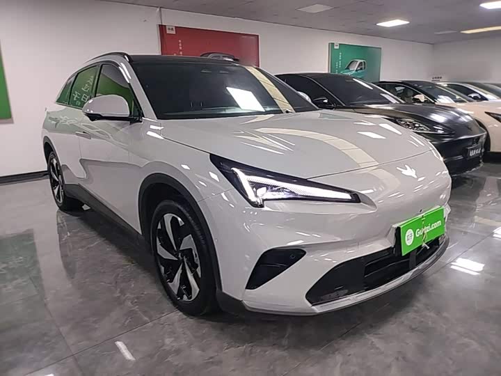 BAIC Arcfox Alpha T5, 2025 — фото 4 из 9
