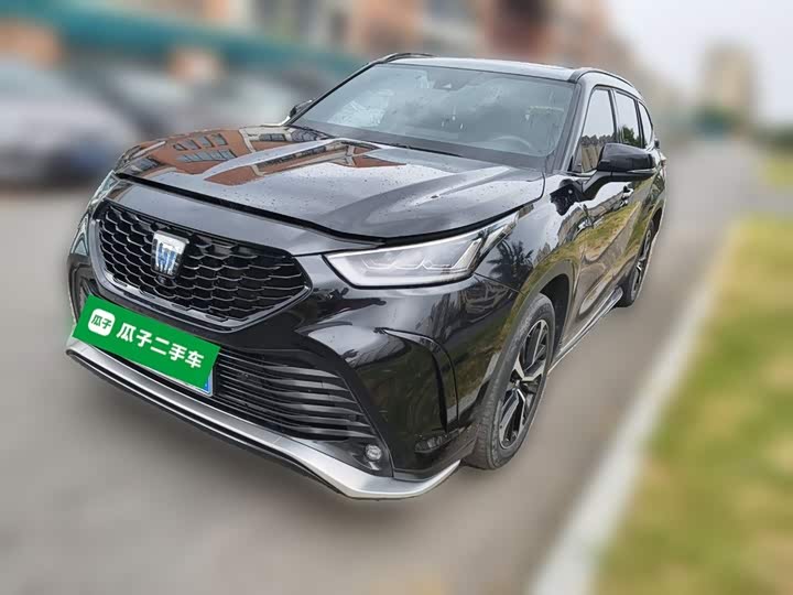 Toyota Crown Kluger, 2022 — купить в Саратове под ключ