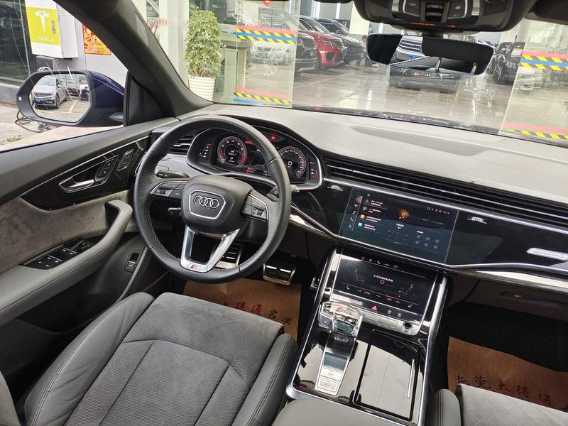 Audi Q8, 2021 — фото 7 из 12