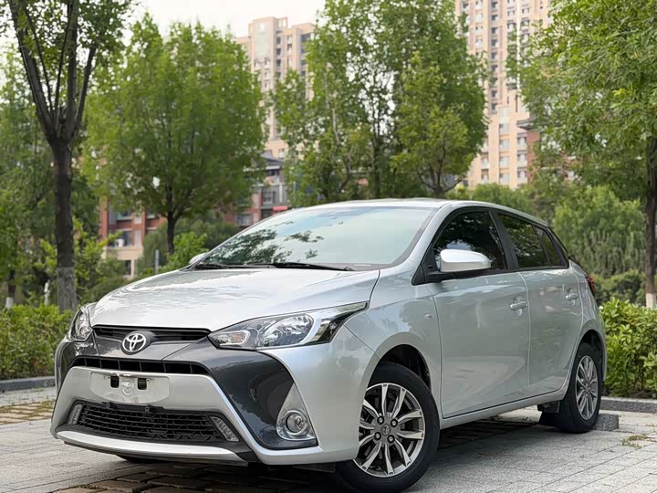 Toyota Yaris L Hatchback, 2022 — купить в Калуге под ключ