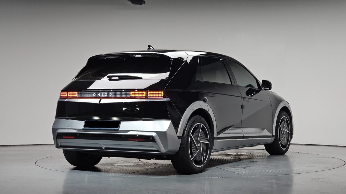 Hyundai Ioniq 5, 2024 — фото 2 из 12