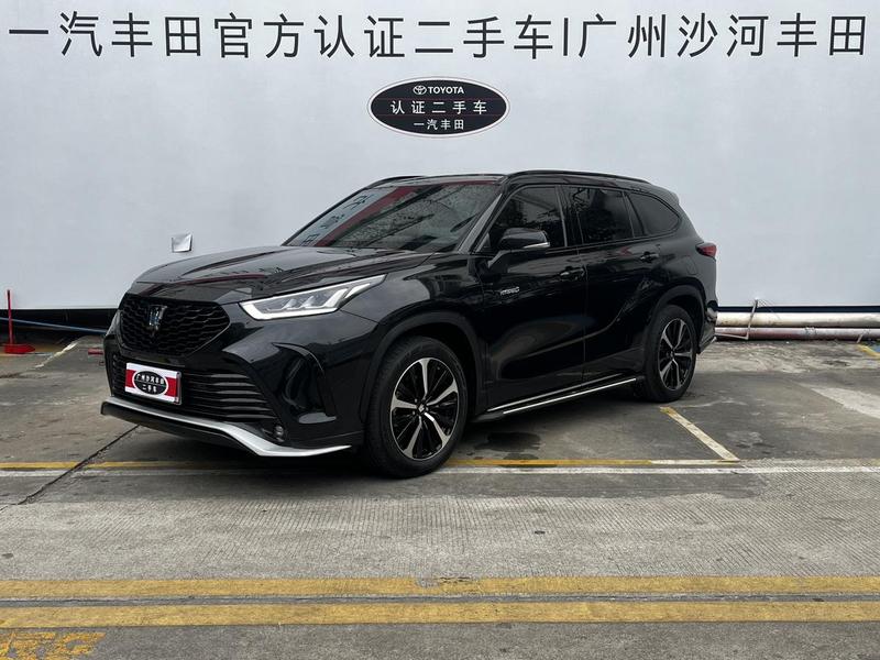 Toyota Crown Kluger, 2022 — купить в Саратове под ключ