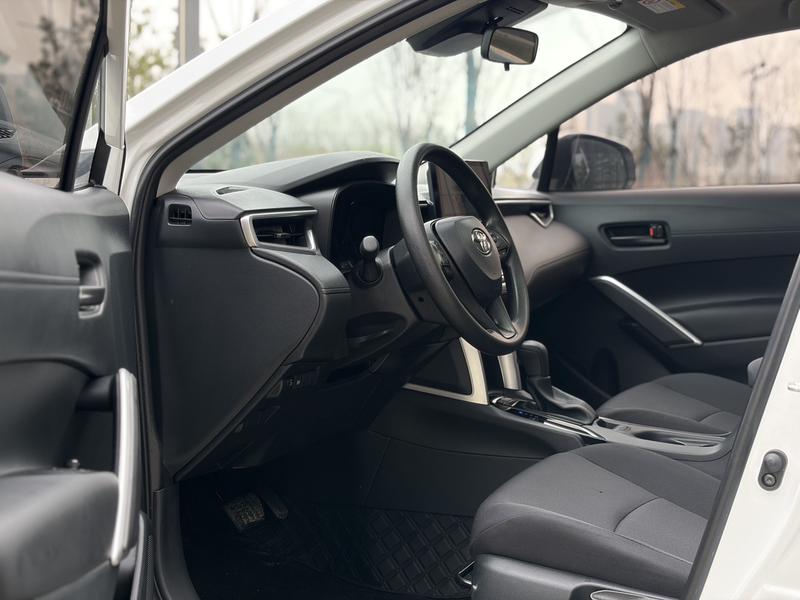 Toyota Corolla Cross, 2025 — фото 9 из 12