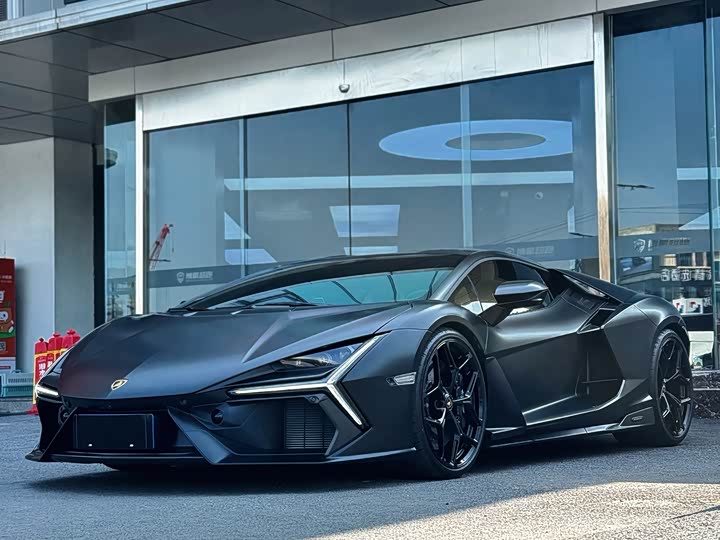 Lamborghini Revuelto, 2024 — фото 2 из 9