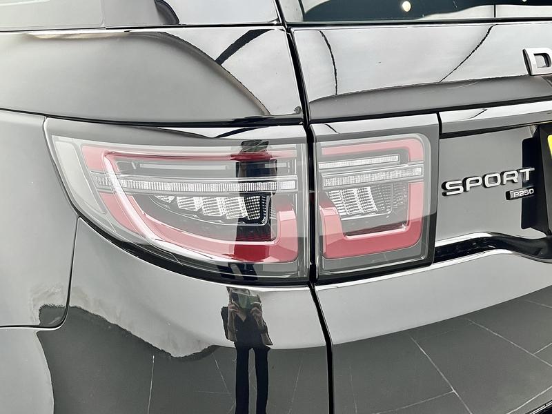 Land Rover Discovery Sport, 2023 — фото 10 из 12