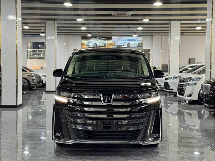 Toyota Vellfire, 2023 — фото 2 из 9