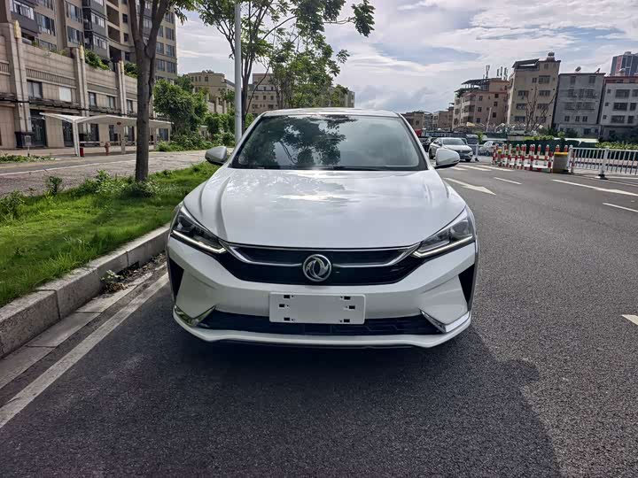 Dongfeng Aeolus Yixuan, 2024 — фото 2 из 9