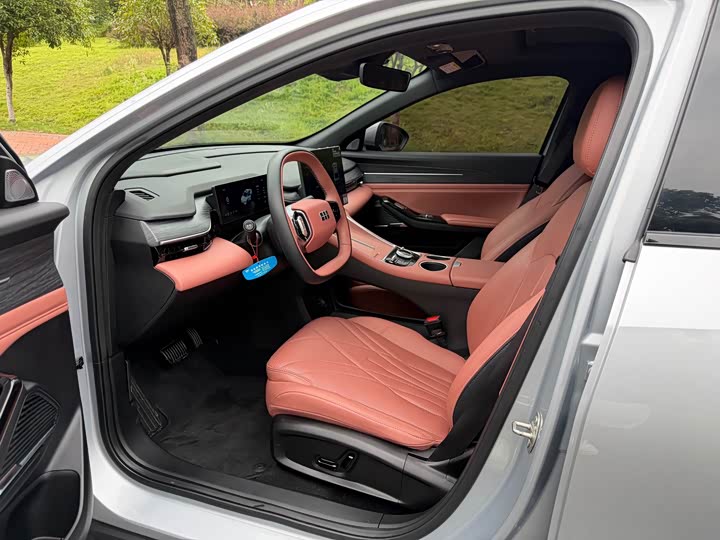 Geely Galaxy L6, 2025 — фото 5 из 9