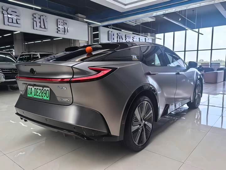 Toyota bZ5, 2025 — фото 4 из 9
