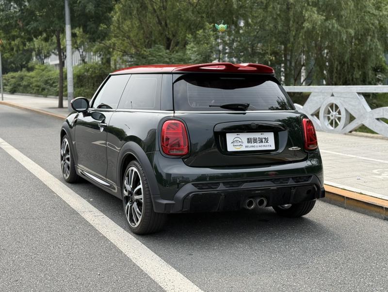 Mini Mini JCW, 2022 — фото 4 из 12