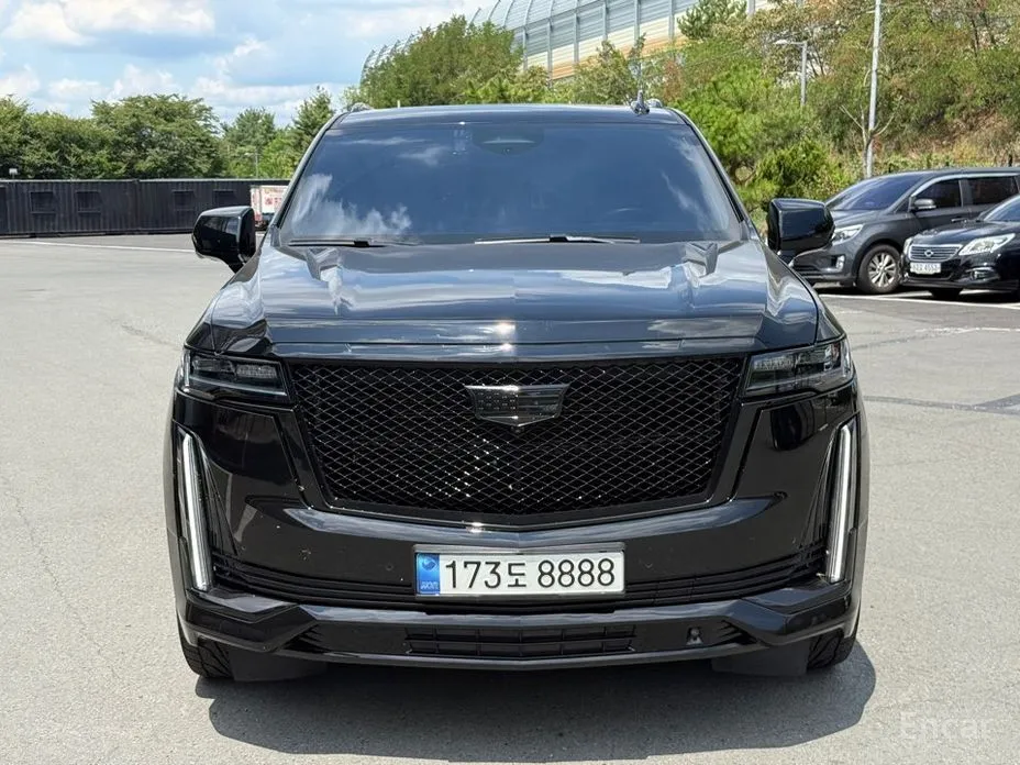 Cadillac Escalade, 2023 — фото 2 из 10