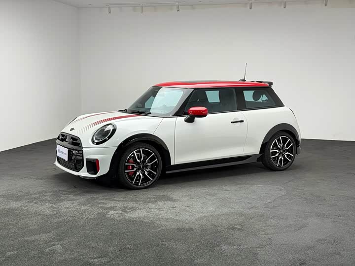 Mini Mini JCW, 2024 — фото 3 из 9