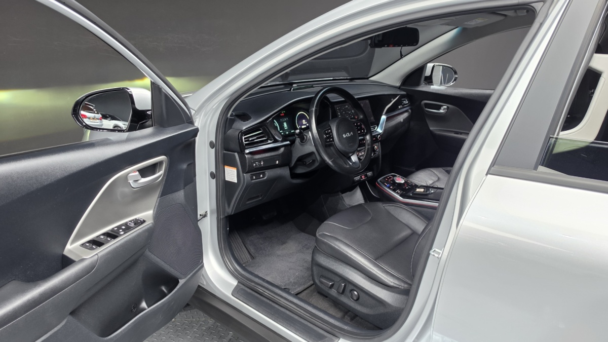 Kia Niro, 2022 — фото 9 из 12