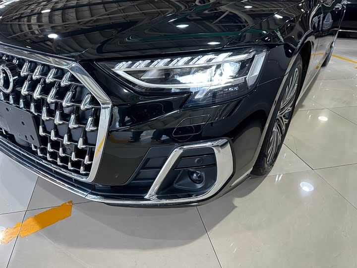 Audi A8, 2023 — фото 4 из 9