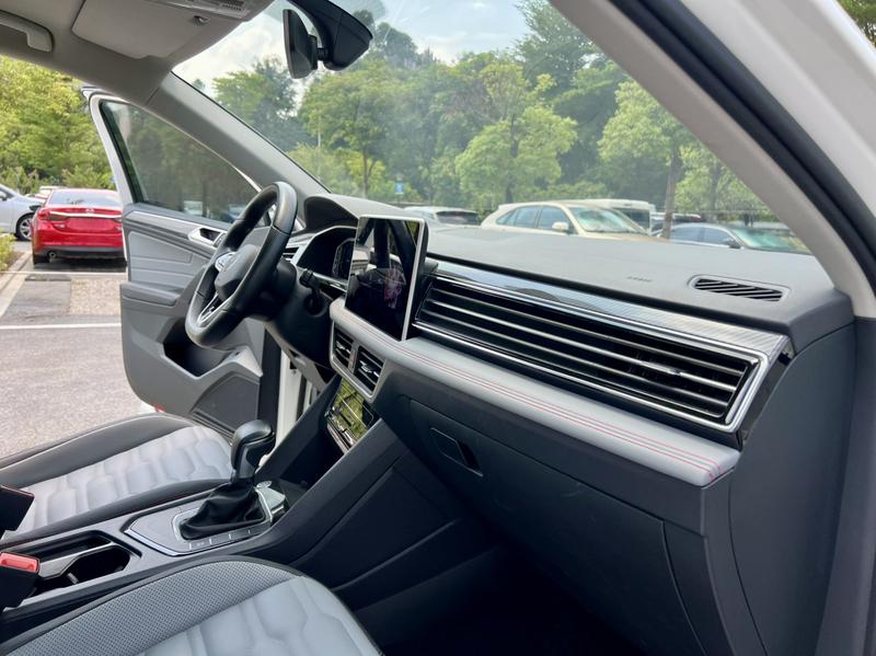 Volkswagen Tiguan X, 2021 — фото 10 из 12