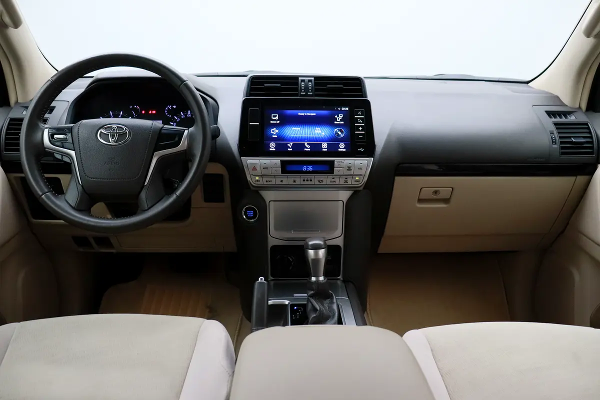 Toyota Prado, 2023 — фото 10 из 10