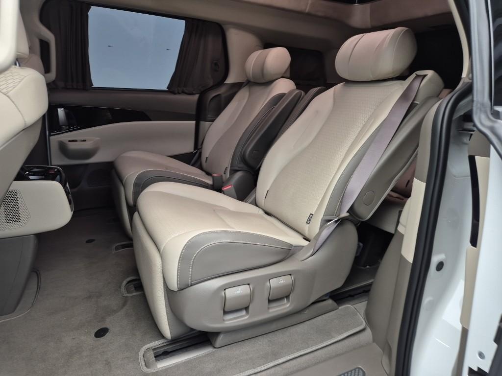 Kia Carnival, 2024 — фото 11 из 12
