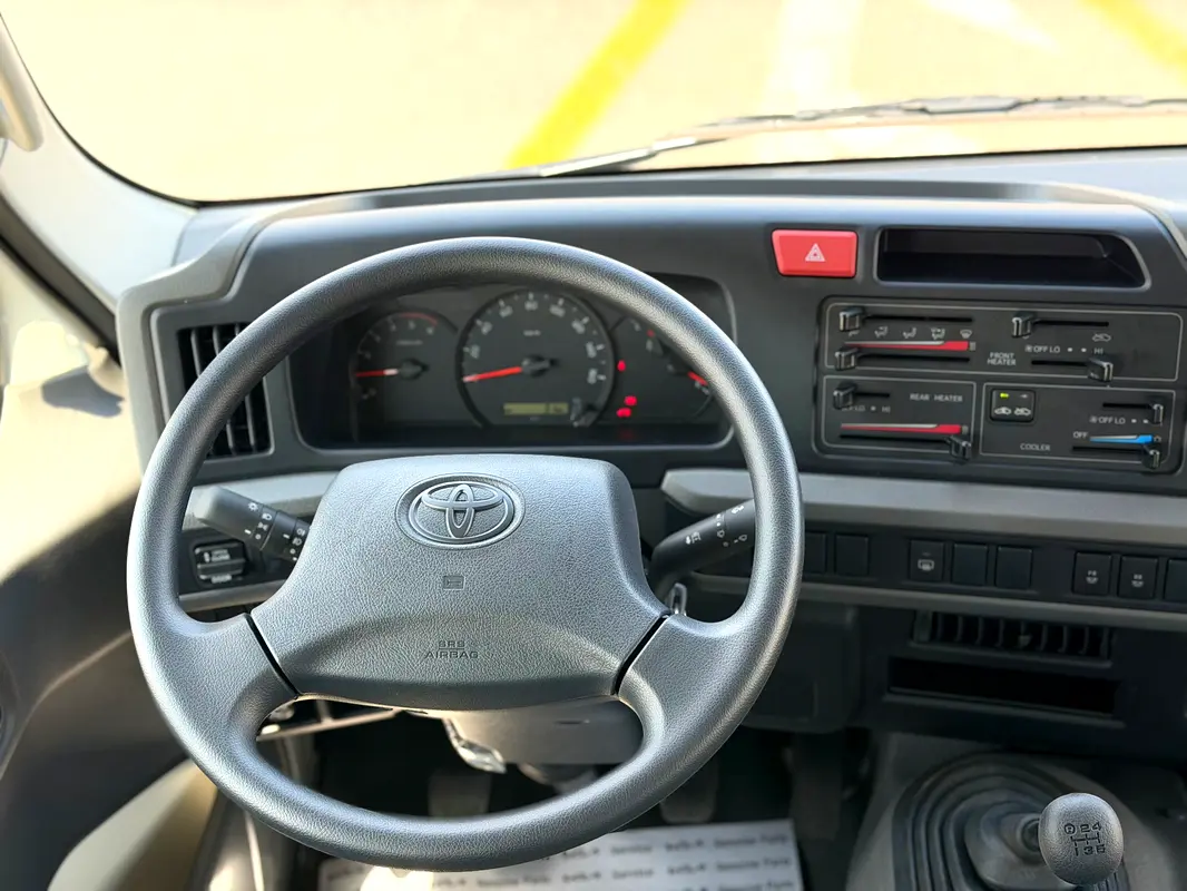 Toyota Coaster, 2026 — фото 5 из 10
