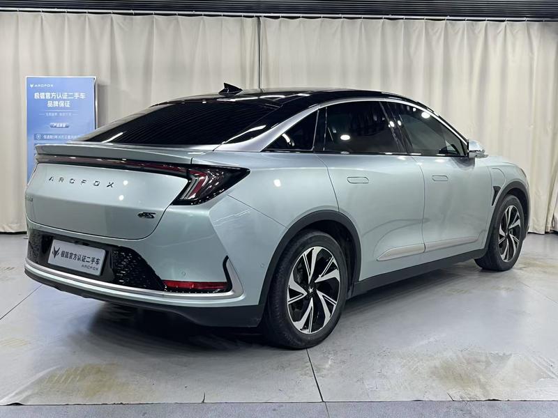 BAIC Arcfox Alpha S, 2022 — фото 6 из 12