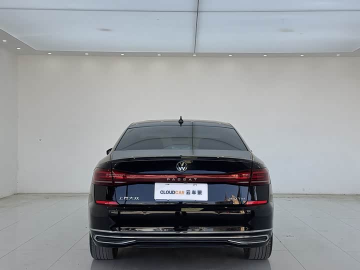 Volkswagen Passat, 2023 — фото 7 из 9