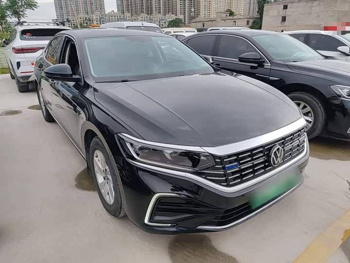 Volkswagen Passat Hybrid, 2022 — фото 4 из 9