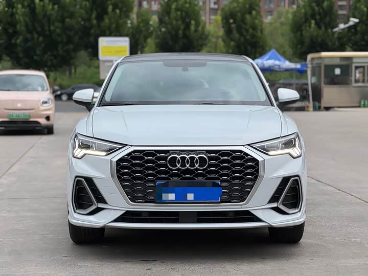 Audi Q3 Sportback, 2022 — фото 2 из 9