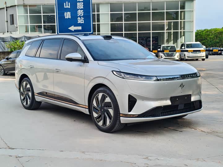 Dongfeng Yipai eπ 008, 2024 — фото 3 из 9