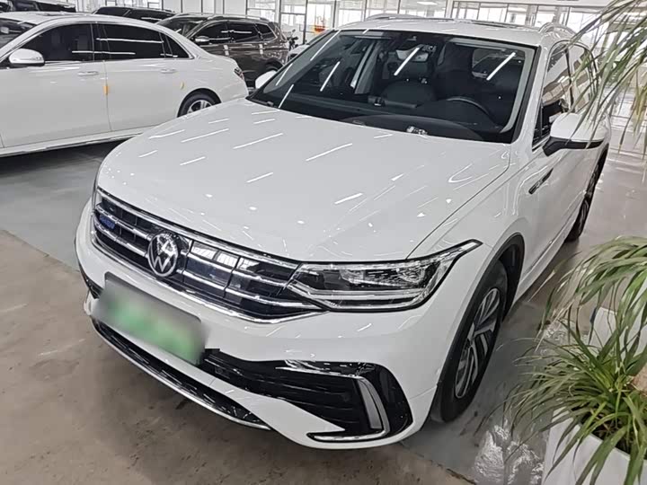 Volkswagen Tiguan L Hybrid, 2024 — купить в Воронеже под ключ