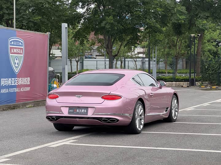 Bentley Continental GT, 2022 — фото 5 из 9