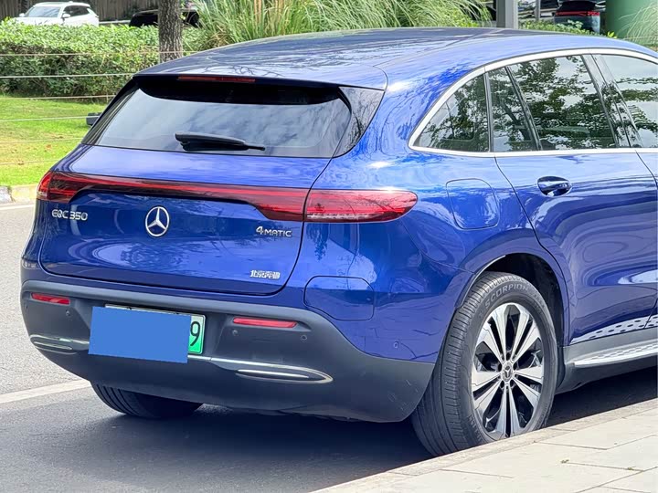 Mercedes-Benz EQC, 2021 — фото 5 из 9
