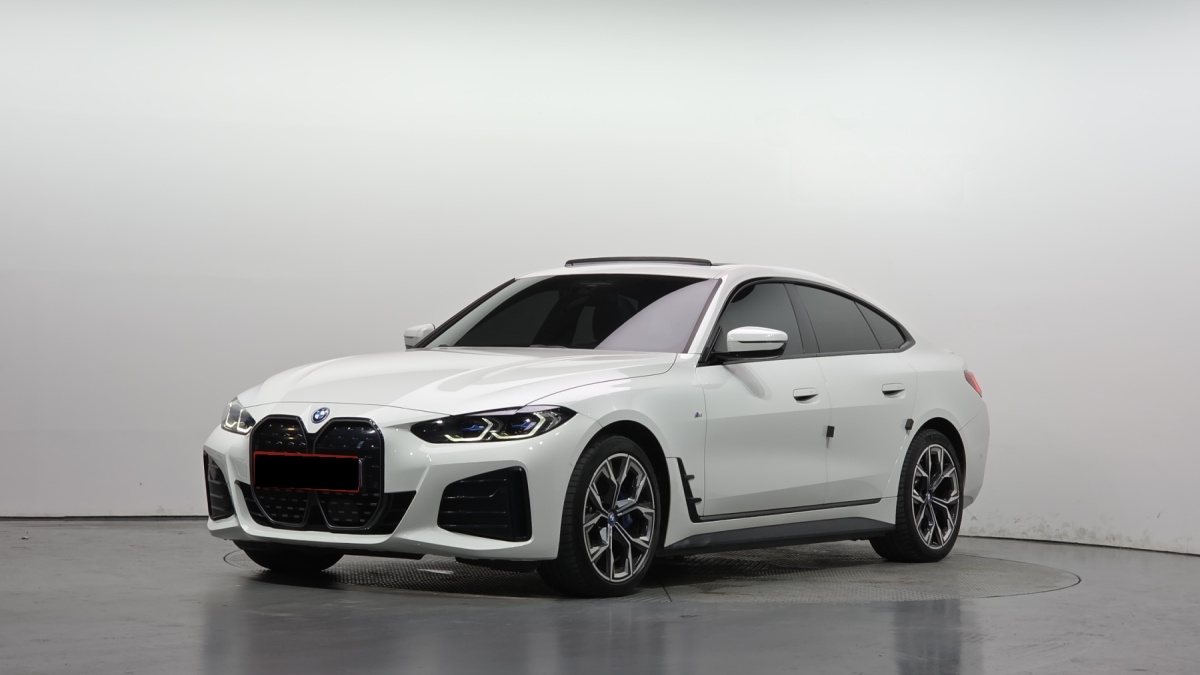 BMW i4, 2023 — купить в Саратове под ключ