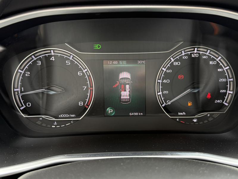 Geely Coolray, 2024 — фото 8 из 12