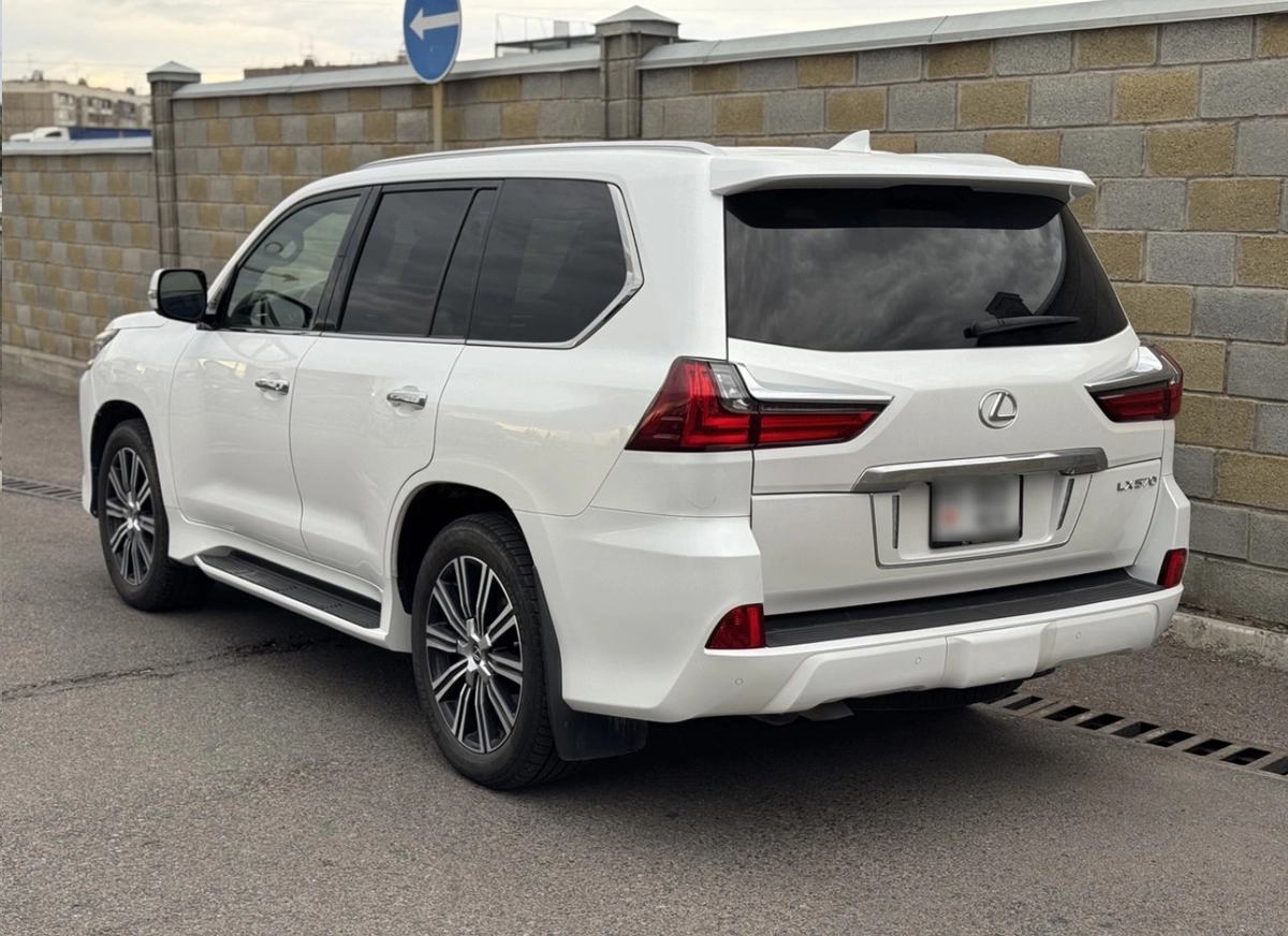 Lexus LX, 2021 — фото 4 из 7