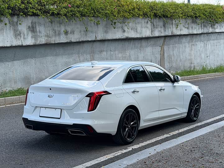 Cadillac CT4, 2022 — фото 9 из 9