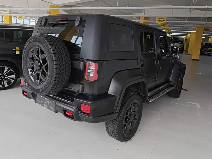 BAIC Beijing BJ40, 2023 — фото 3 из 9