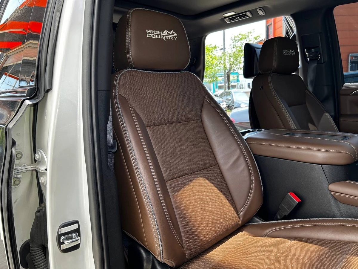 Chevrolet Tahoe, 2022 — фото 10 из 12