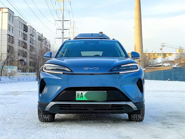 BYD Sea Lion 07 DM-i Hybrid, 2025 — фото 2 из 12