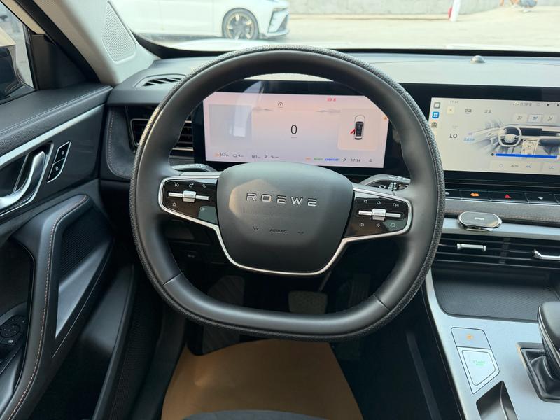 Roewe D5X DMH, 2024 — фото 10 из 12