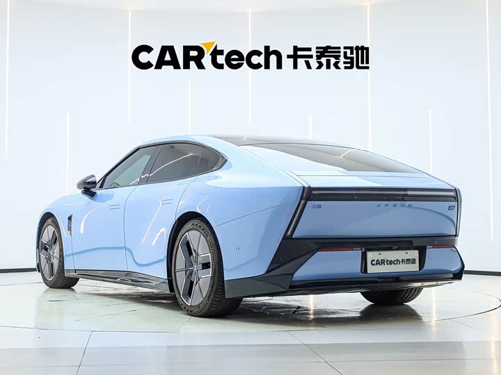 XPeng P7, 2025 — фото 3 из 9