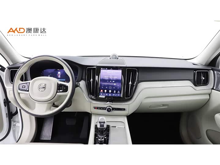 Volvo XC60 Hybrid, 2024 — фото 5 из 9