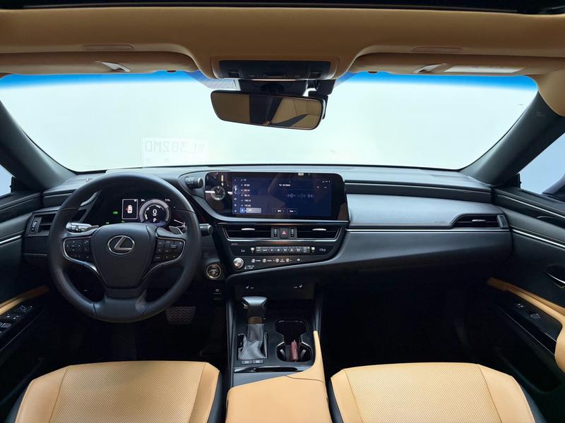 Lexus ES, 2023 — фото 8 из 12