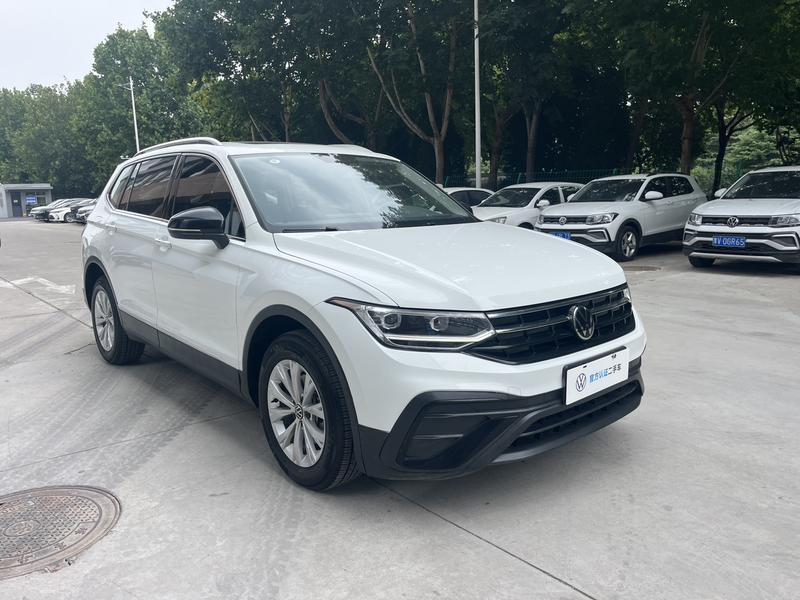 Volkswagen Tiguan L Pro, 2024 — фото 3 из 12