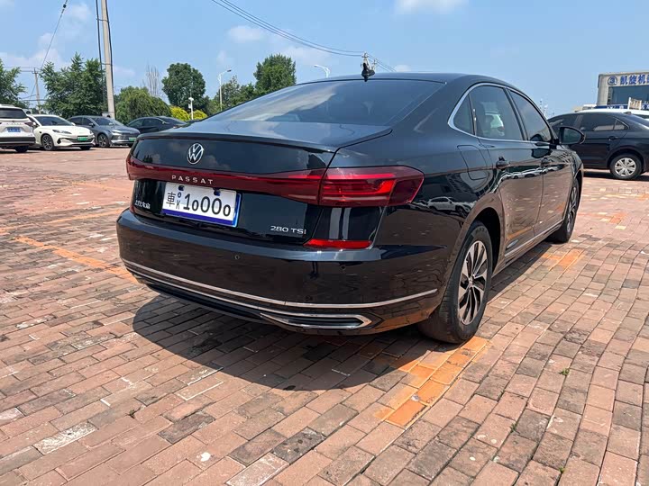 Volkswagen Passat, 2023 — фото 5 из 9