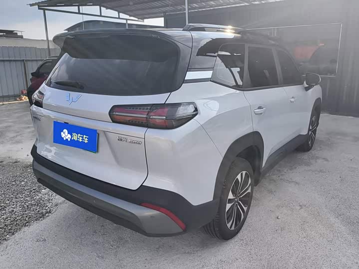Wuling Starlight 560 Hybrid/EV, 2025 — фото 3 из 9