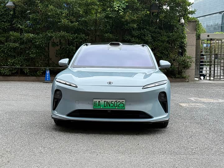 Nio ET5, 2022 — фото 2 из 9