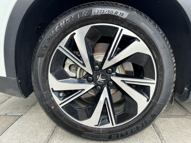 BAIC Arcfox Alpha S, 2022 — фото 8 из 12