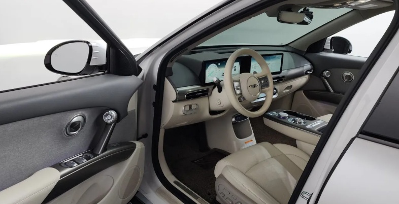 Genesis GV60, 2021 — фото 2 из 6